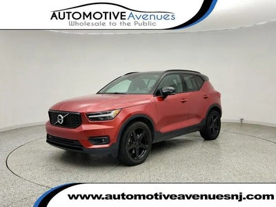 2019 Volvo XC40 AWD T5 Momentum 4DR SUV