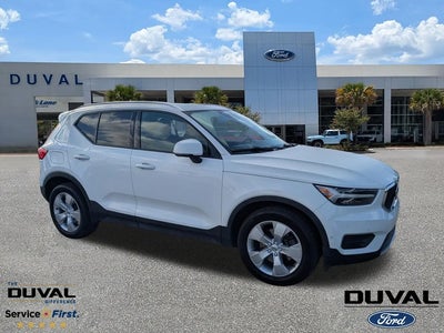 Photo of a 2019 Volvo XC40 AWD T5 Momentum 4DR SUV for sale