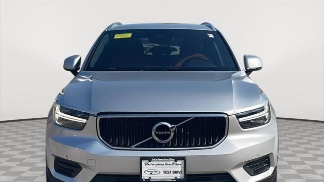 2019 Volvo XC40 T5 Momentum