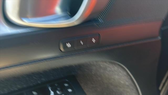 2019 Volvo XC40 T5 Momentum