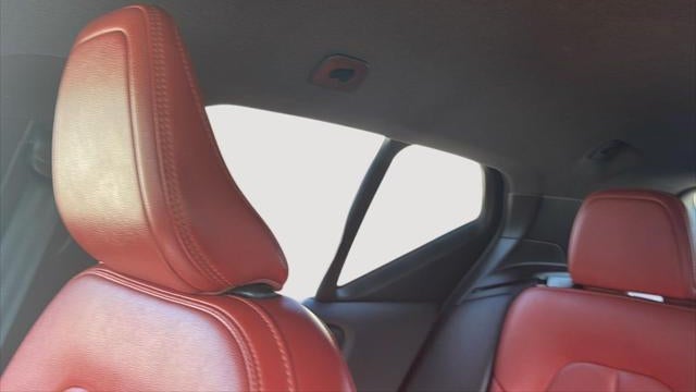2019 Volvo XC40 T5 Momentum