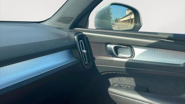2019 Volvo XC40 T5 Momentum