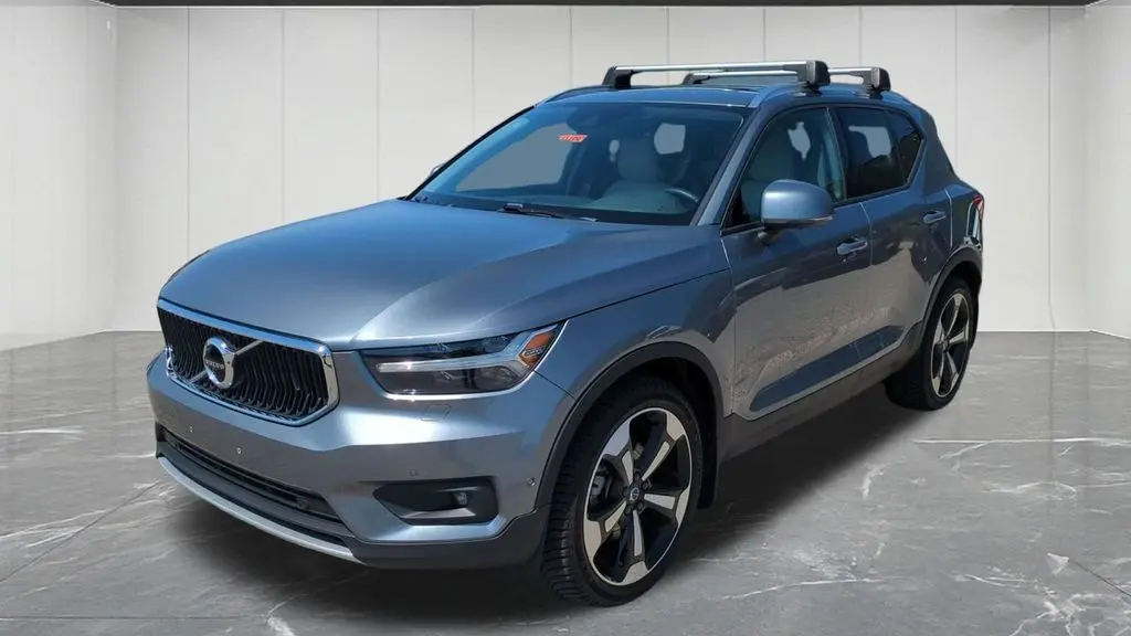 Preowned 2019 Volvo XC40 T5 Momentum for Sale