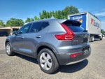2019 XC40 Thumbnail 3