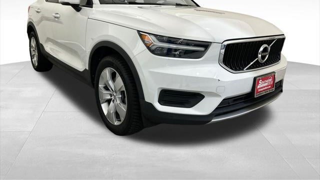2019 Volvo XC40 T5 Momentum