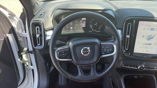 2019 Volvo XC40 T5 Momentum