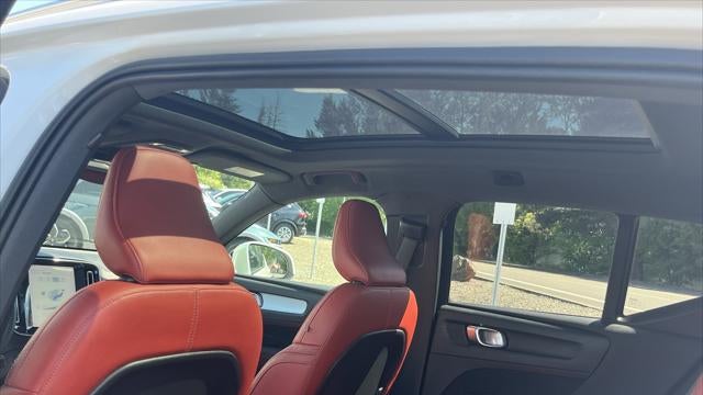 2019 Volvo XC40 T5 Momentum