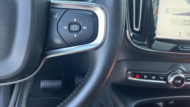 2019 Volvo XC40 T5 Momentum