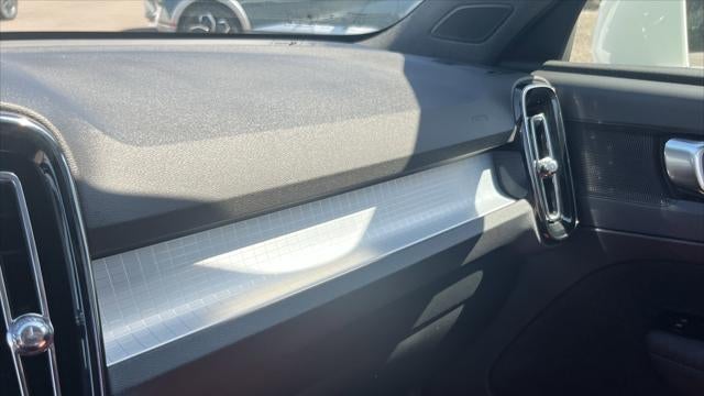 2019 Volvo XC40 T5 Momentum