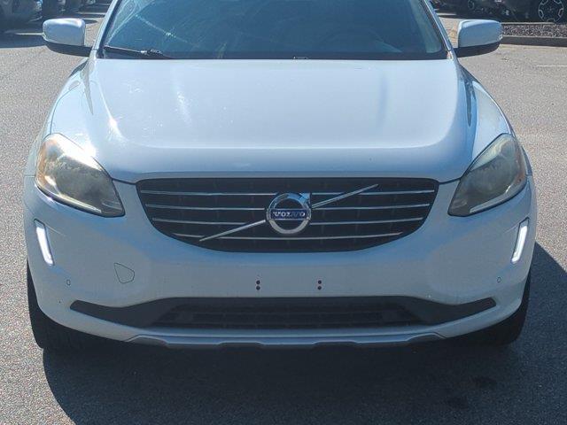 2015 Volvo XC60 - $8,995