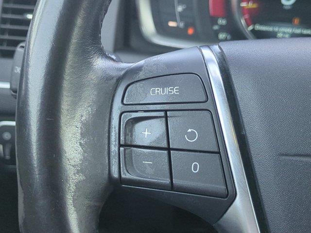 2015 Volvo XC60 - $8,995