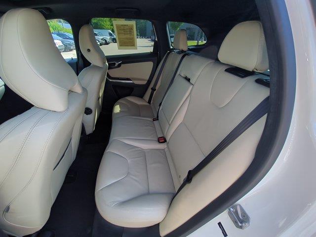 2015 Volvo XC60 - $8,995