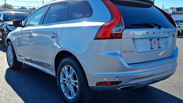 2016 Volvo XC60 T5 Drive-E Premier