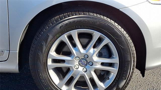 2016 Volvo XC60 T5 Drive-E Premier