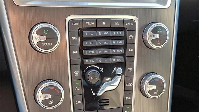 2016 Volvo XC60 T5 Drive-E Premier
