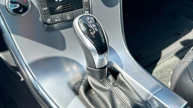 2017 Volvo XC60 T5 Dynamic