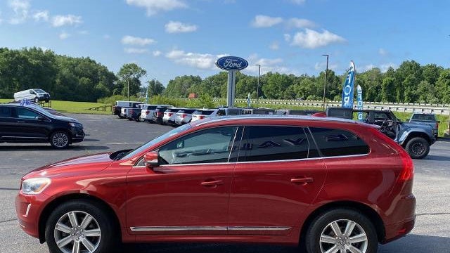2017 Volvo XC60 T5 Inscription