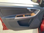 2017 XC60 Thumbnail 15