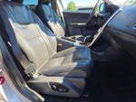 2017 XC60 Thumbnail 4