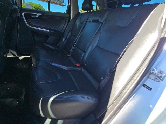 2017 Volvo XC60 - $13,996