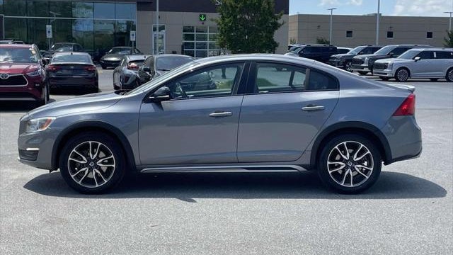 2018 Volvo S60 Cross Country T5 Platinum