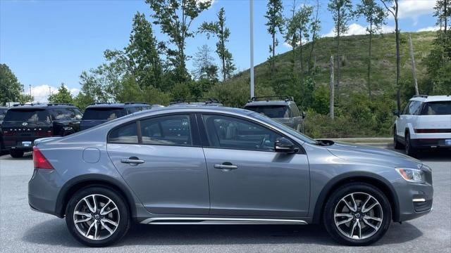 2018 Volvo S60 Cross Country T5 Platinum