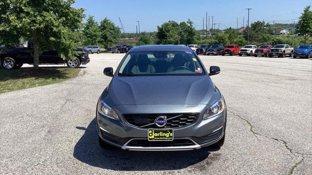 2018 Volvo S60 Cross Country T5 Platinum