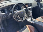 2018 V60 Cross Country Thumbnail 3
