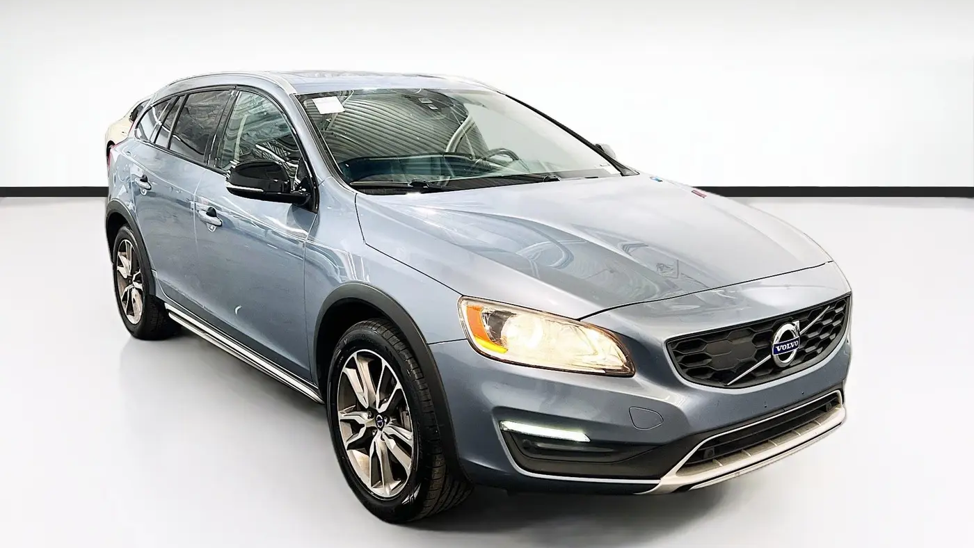 2018 Volvo V60 Cross Country T5 Premier