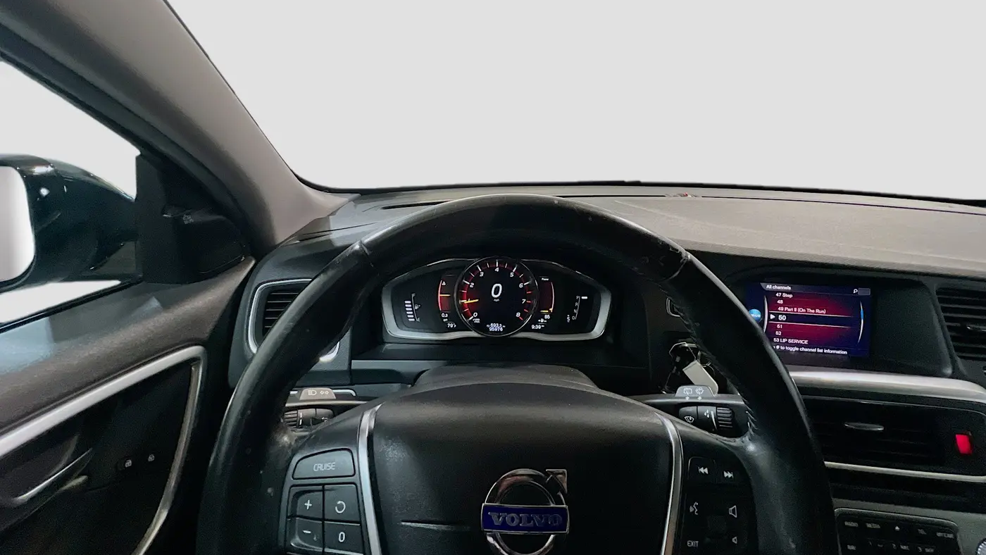 2018 Volvo V60 Cross Country T5 Premier