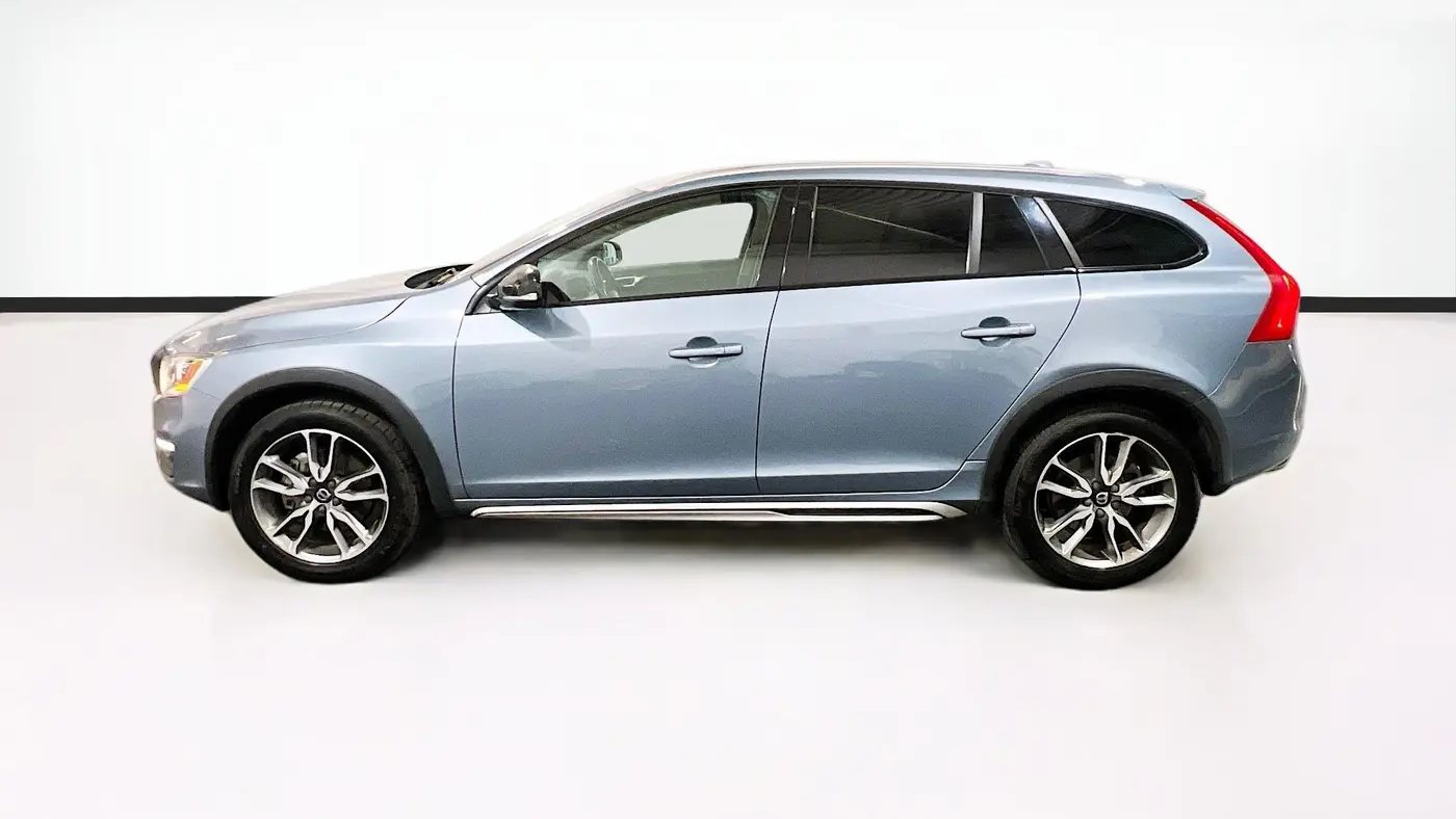2018 Volvo V60 Cross Country T5 Premier