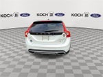 2017 V60 Cross Country Thumbnail 5