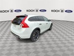 2017 V60 Cross Country Thumbnail 6