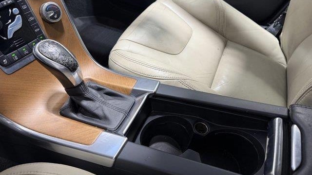 2015 Volvo XC60 T6 Drive-E Platinum