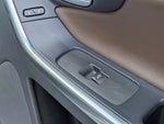 2016 XC60 Thumbnail 37