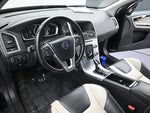 2017 XC60 Thumbnail 12