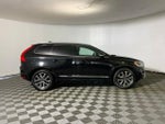 2017 XC60 Thumbnail 9