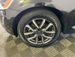 2017 XC60 Thumbnail 14