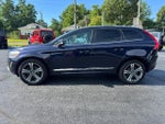 2017 XC60 Thumbnail 4