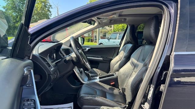 2017 Volvo XC60 T6 Dynamic