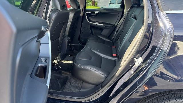 2017 Volvo XC60 T6 Dynamic