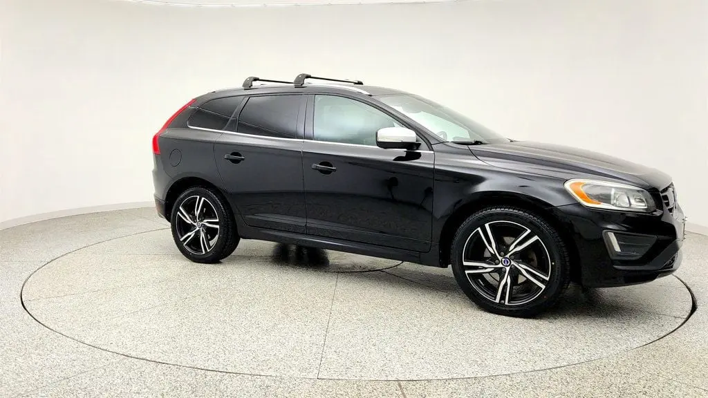 2017 Volvo XC60 - $9,995