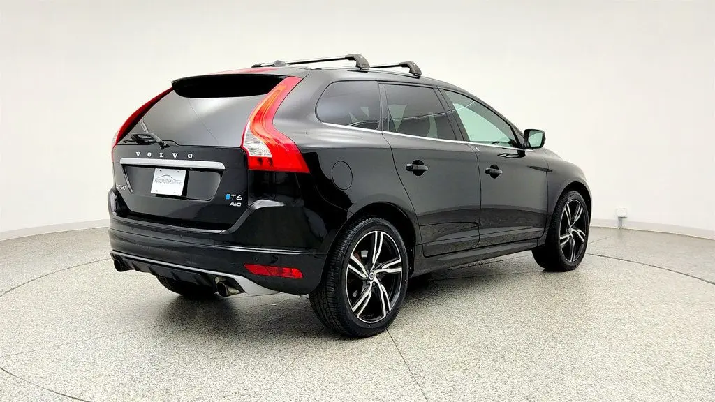 2017 Volvo XC60 - $9,995