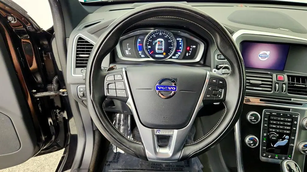 2017 Volvo XC60 - $9,995