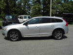 2015 V60 Cross Country Thumbnail 4