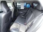 2015 V60 Cross Country Thumbnail 17