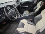 2016 V60 Cross Country Thumbnail 11