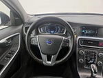 2016 V60 Cross Country Thumbnail 10