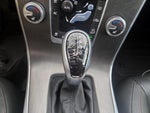 2016 V60 Cross Country Thumbnail 16
