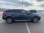 2015 V60 Cross Country Thumbnail 6